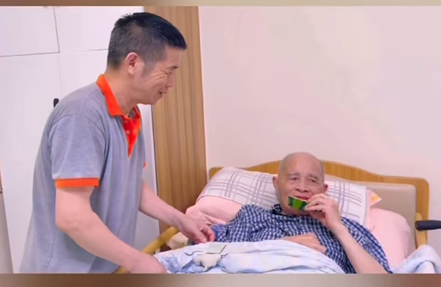 炎炎夏日送清涼，顆顆西瓜載愛心